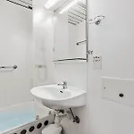 Appartement 1 Bedroom Stunning In *